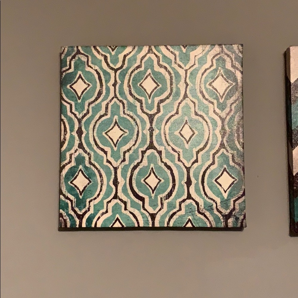 3 count canvas!